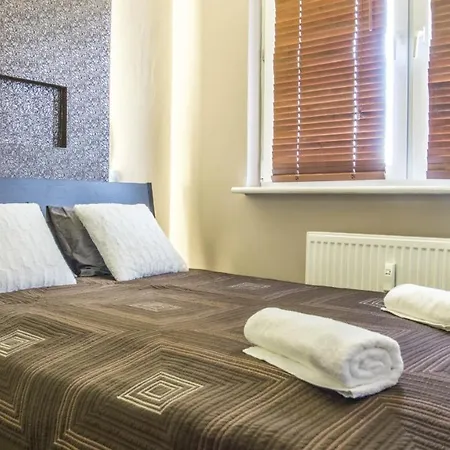 Apartament Dla 4 Osob Z Jedna Sypialnia I Miejscem Do Pracy Zdalnej W Sopocie By Renters *
