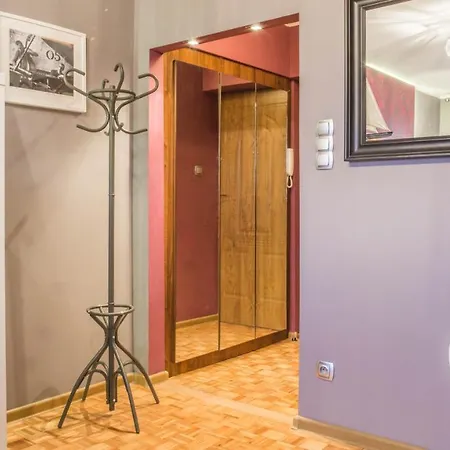 Lejlighed Apartament Dla 4 Osob Z Jedna Sypialnia I Miejscem Do Pracy Zdalnej W Sopocie By Renters Sopot